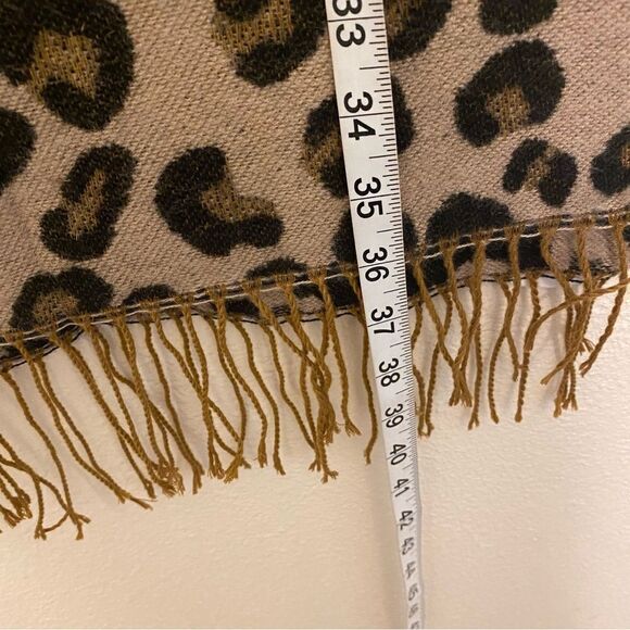 BP brown Animal cheetah leopard Print Scarf mid weight cozy fringe 17x80 - Picture 8 of 8